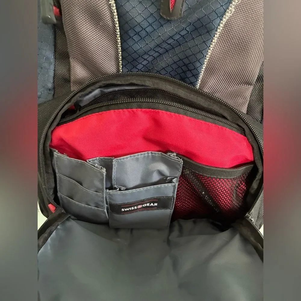SwissGear this sleek